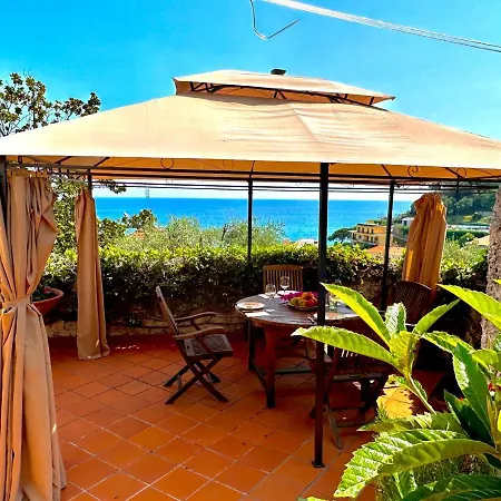 Ferienhaus Mad Di Mare Di Arte Dormire Celle Ligure