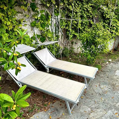 Mad Di Mare Di Arte Dormire Nyaraló Celle Ligure