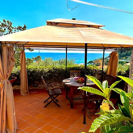 Holiday home Mad Di Mare Di Arte Dormire Celle Ligure